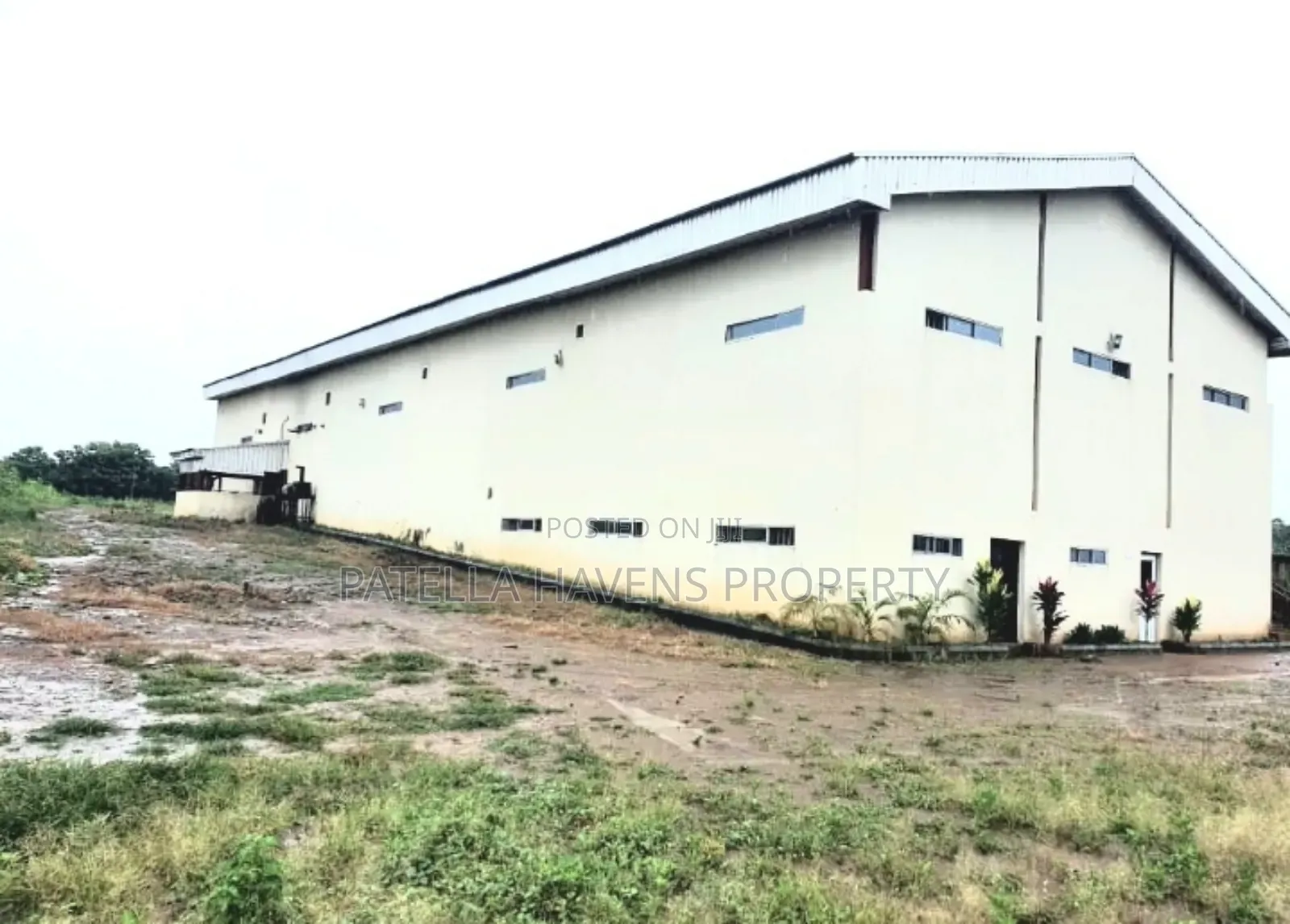 Distress Sale a Warehouse in Idu Industrial Zone in Idu Industrial