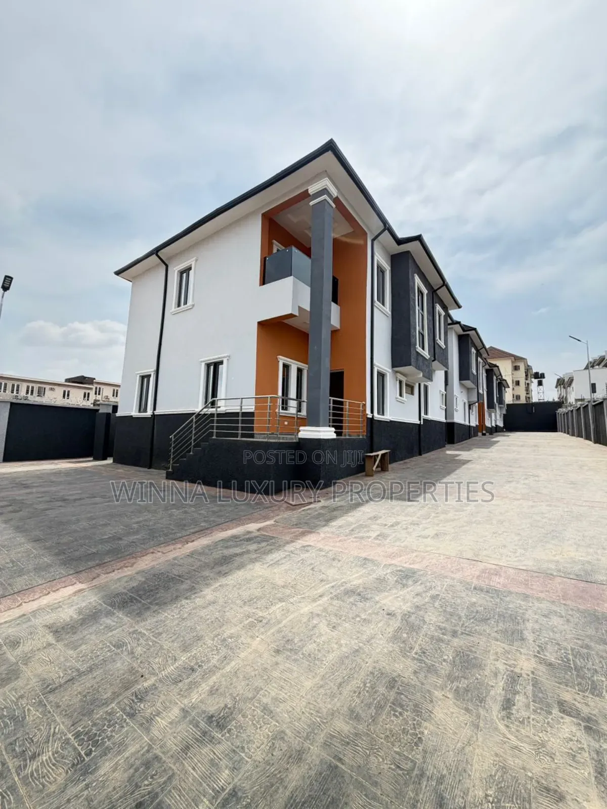 4bdrm Duplex in Life Camp for sale in Life Camp