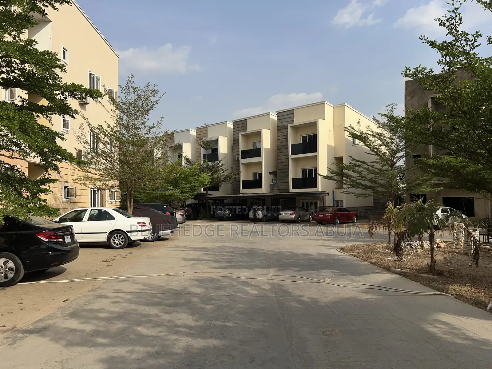 4bdrm Townhouse/Terrace in Mbora for sale in Mbora