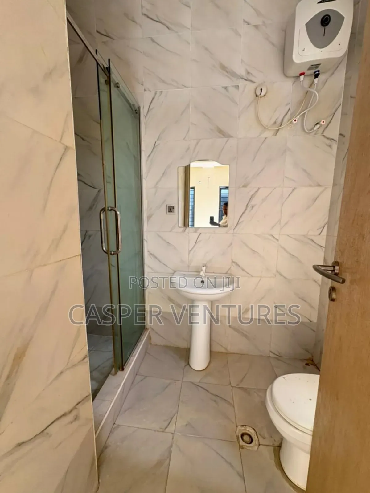 1bdrm Shared Apartment in Ikota Gra for rent in Ikota