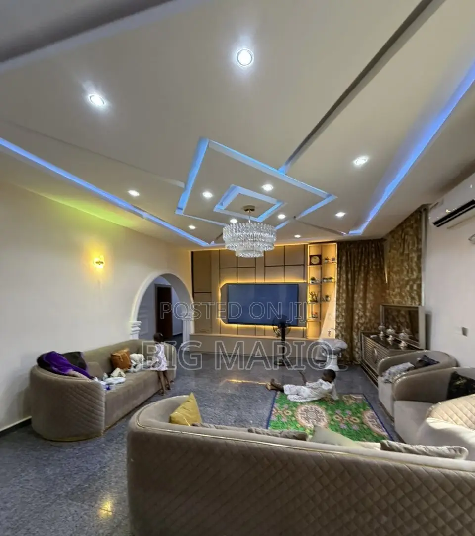 5bdrm Bungalow in Godab Estate, Jabi for sale in Jabi