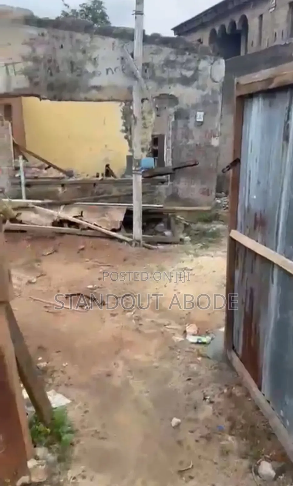 Half Plot of Land Urgently for Sale in Egbeda in Akowonjo