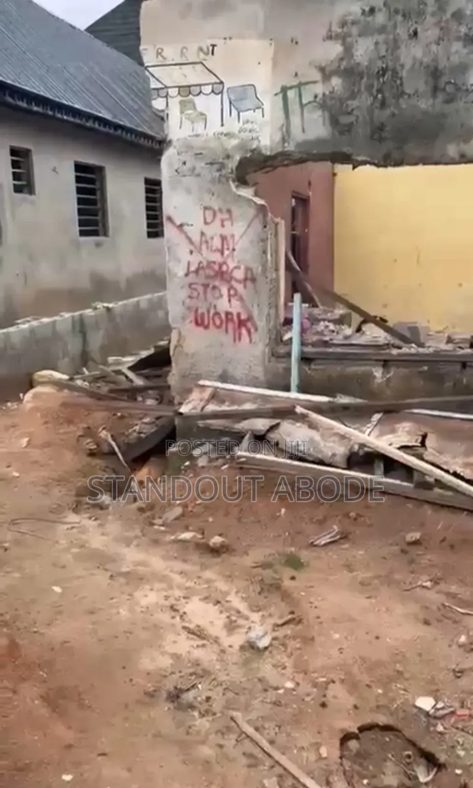 Half Plot of Land Urgently for Sale in Egbeda in Akowonjo