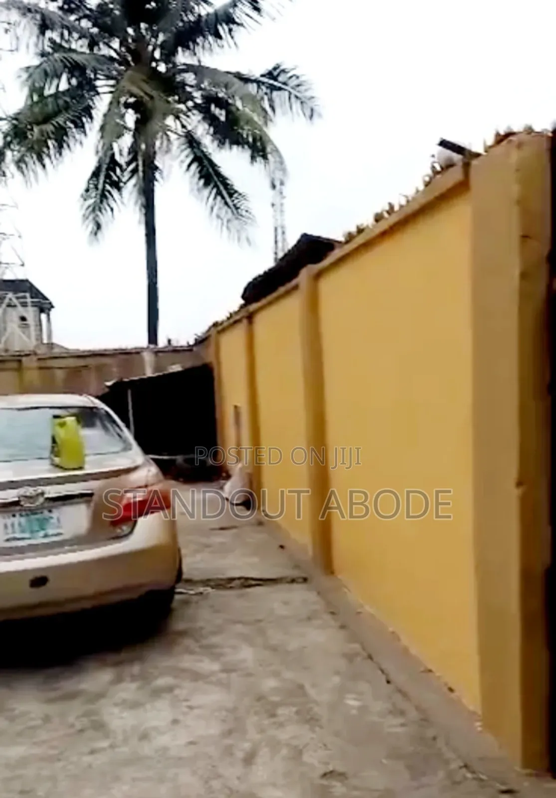 3bdrm Block of Flats in Good Location, Oke-Afa for sale in Oke-Afa