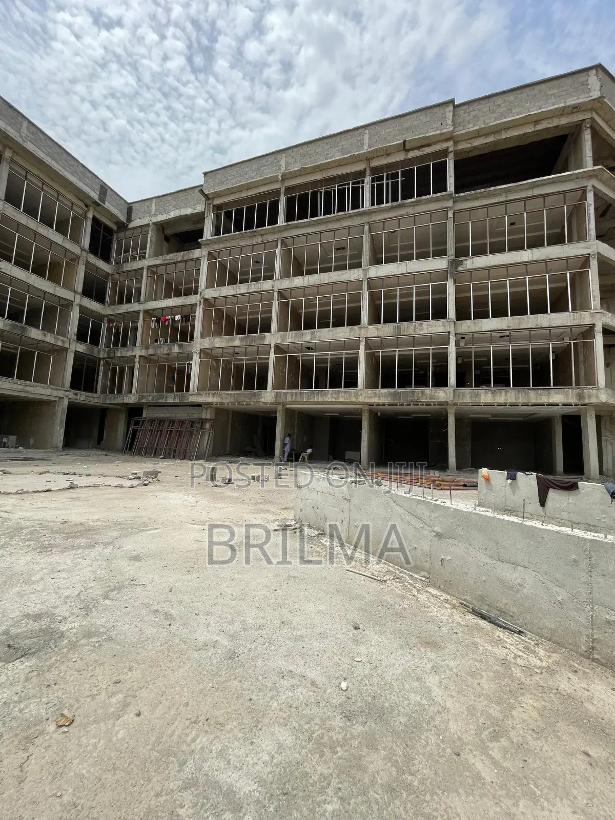 Shop Space in Wuse/Zone 4 for Sale in Zone 4 / Wuse