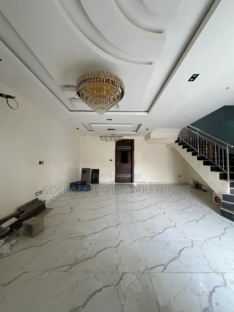 4bdrm Duplex in Gbagada, Lagos for sale in Gbagada