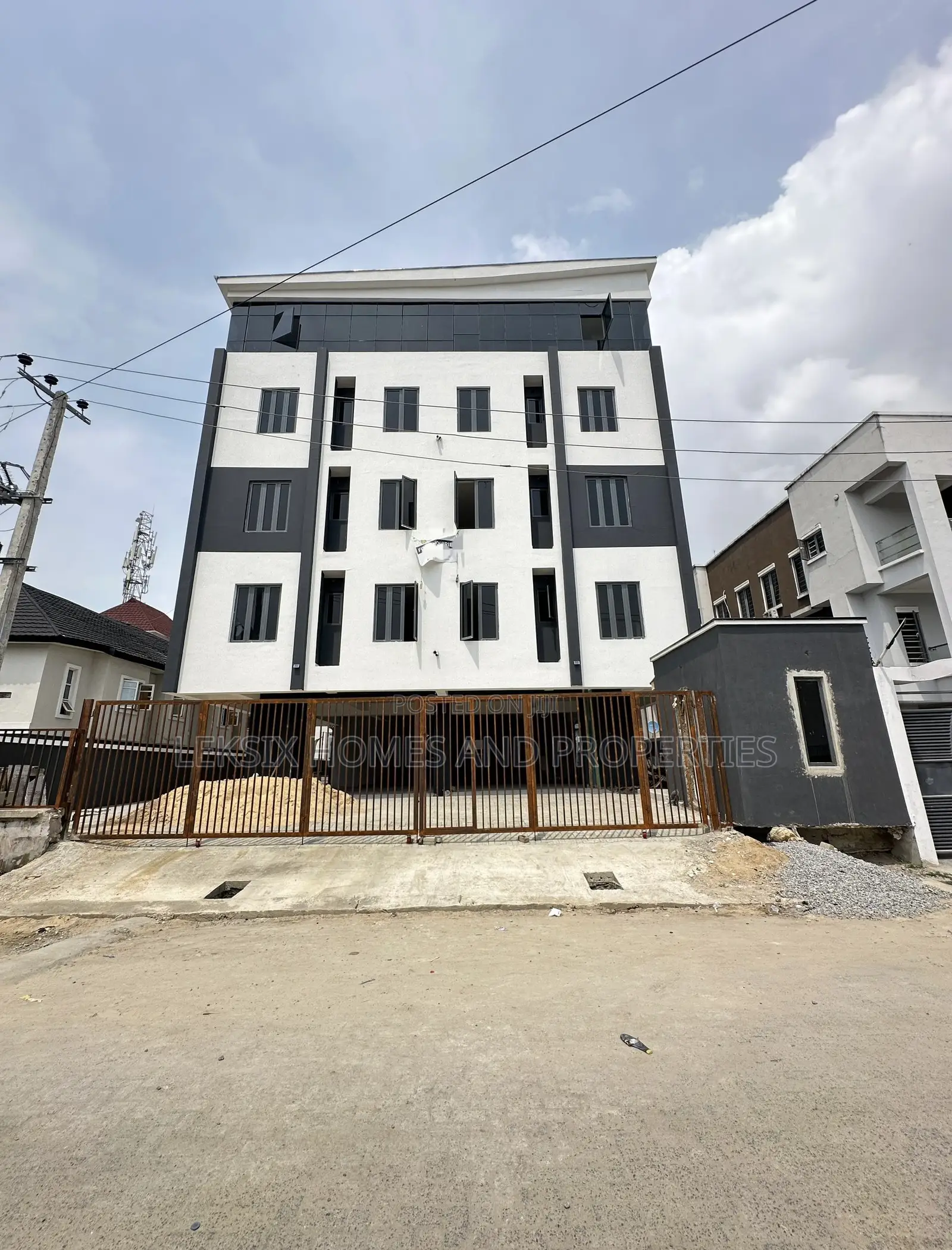 2bdrm Apartment in A Well Secured, Ikate for sale in Ikate