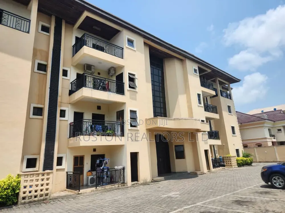 3bdrm Block of Flats in Parkview Estate for rent in Parkview Estate