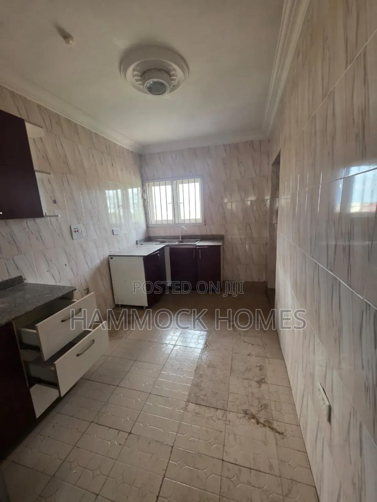 3bdrm Block of Flats in Carlton Gate Gra, Akobo for rent in Akobo