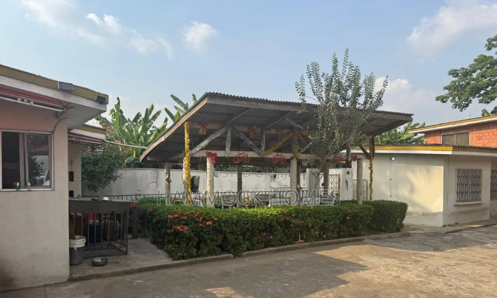 8bdrm Mansion in Ool Bodija Estate for sale in Old Bodija