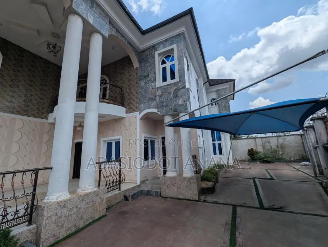 Furnished 4bdrm Duplex in Shelter Afrique, Uyo for sale in Uyo
