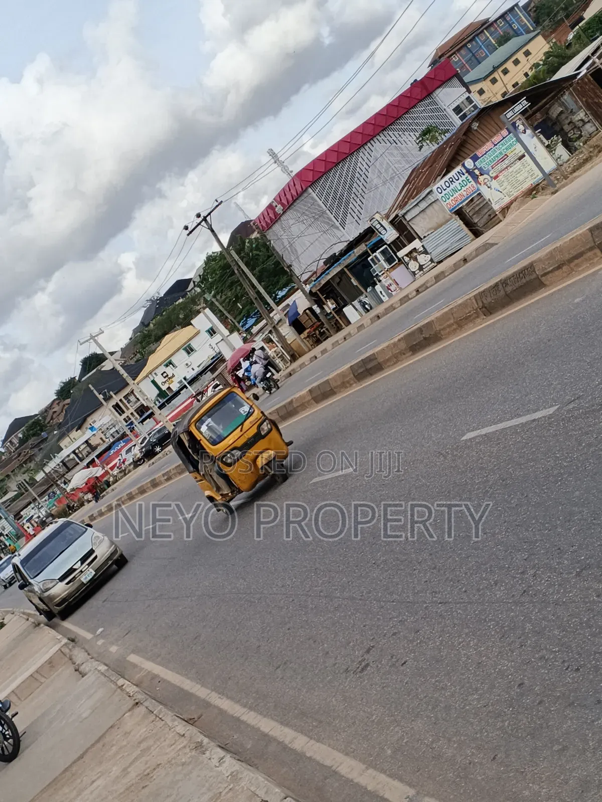 Family Deed Maje in Igbogbo
