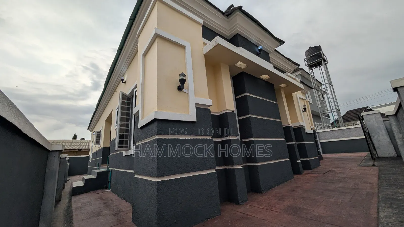 4bdrm Bungalow in Bera Estate ,, Akobo for sale in Akobo