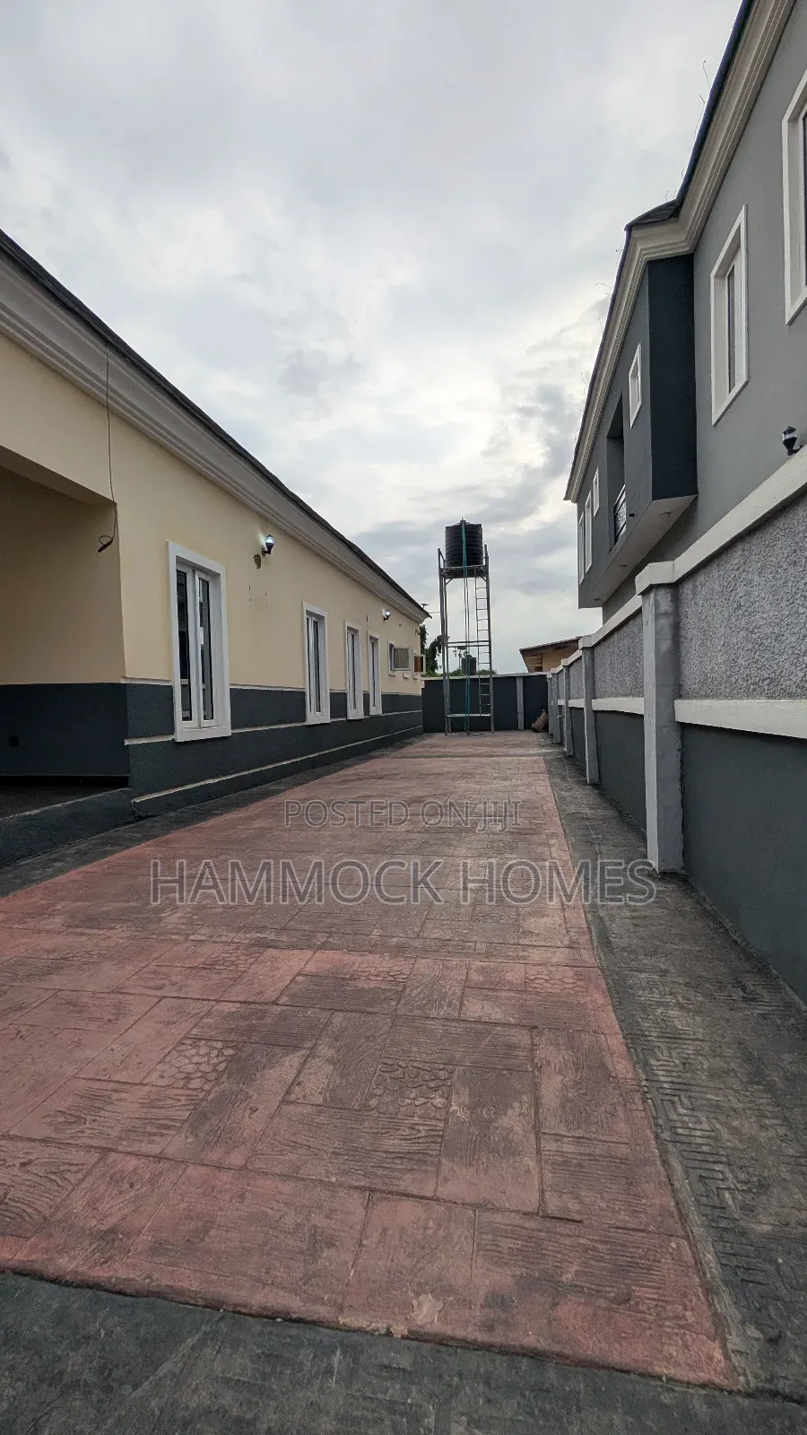 4bdrm Bungalow in Bera Estate ,, Akobo for sale in Akobo