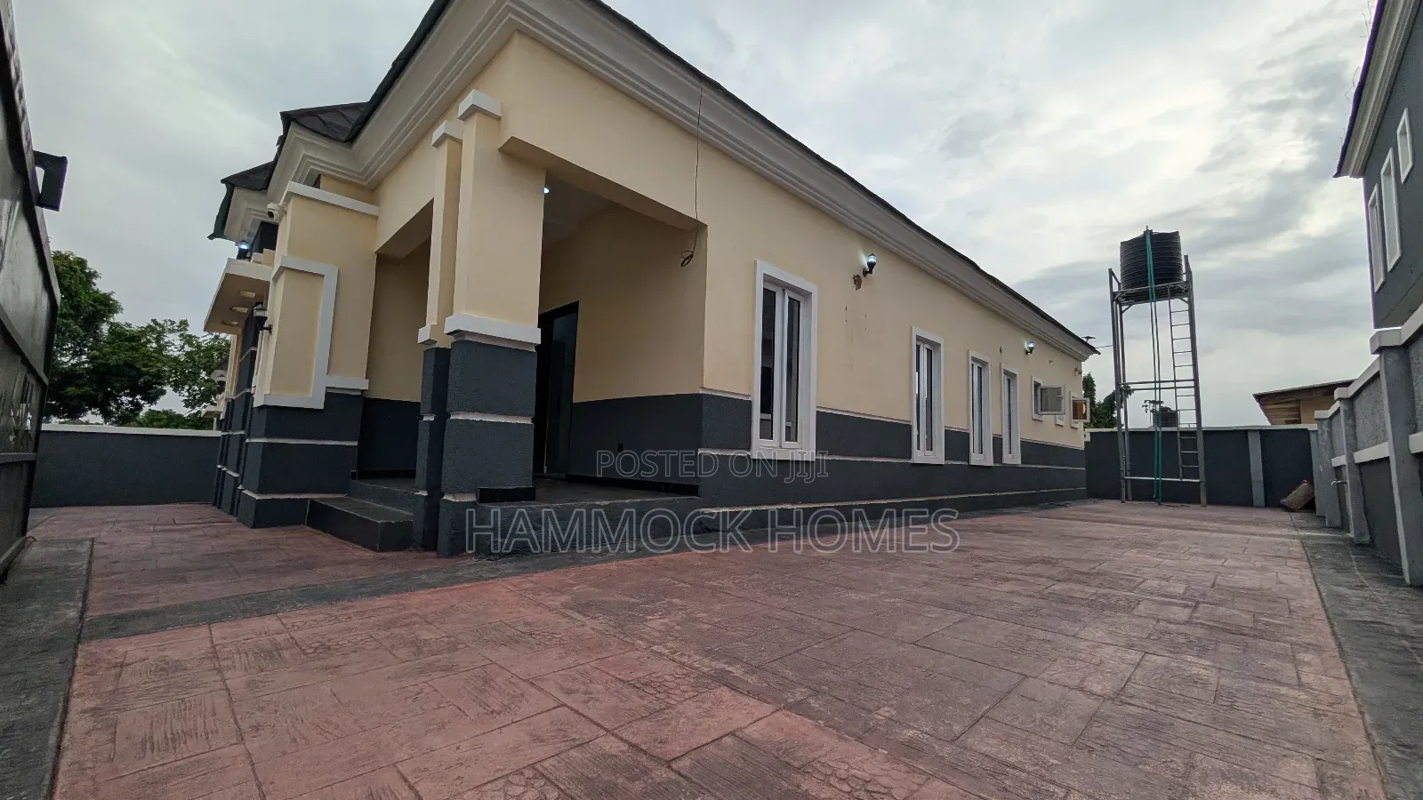 4bdrm Bungalow in Bera Estate ,, Akobo for sale in Akobo