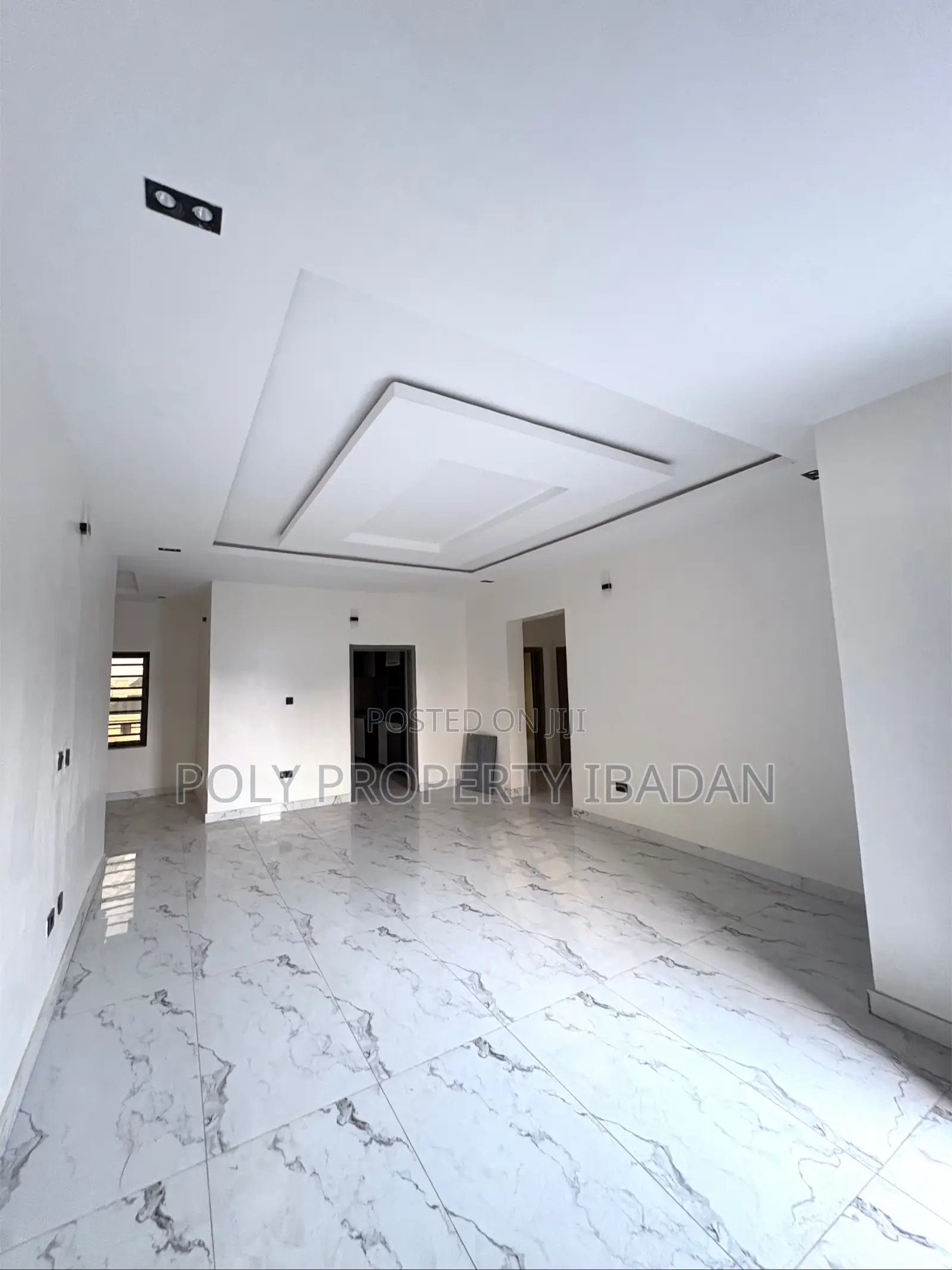 3bdrm Apartment in Kolapo Ishola Gra, Ibadan for rent in Ibadan