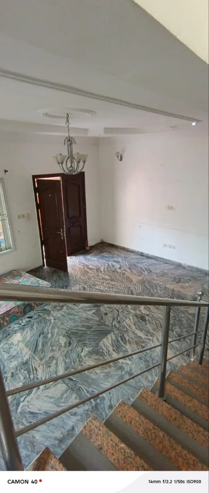 4bdrm Duplex in Ikota for rent in Ikota