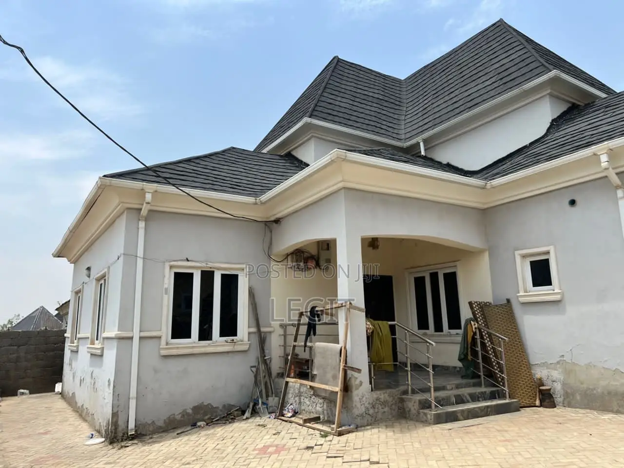 4bdrm Penthouse in Lugbe District for sale in Lugbe District