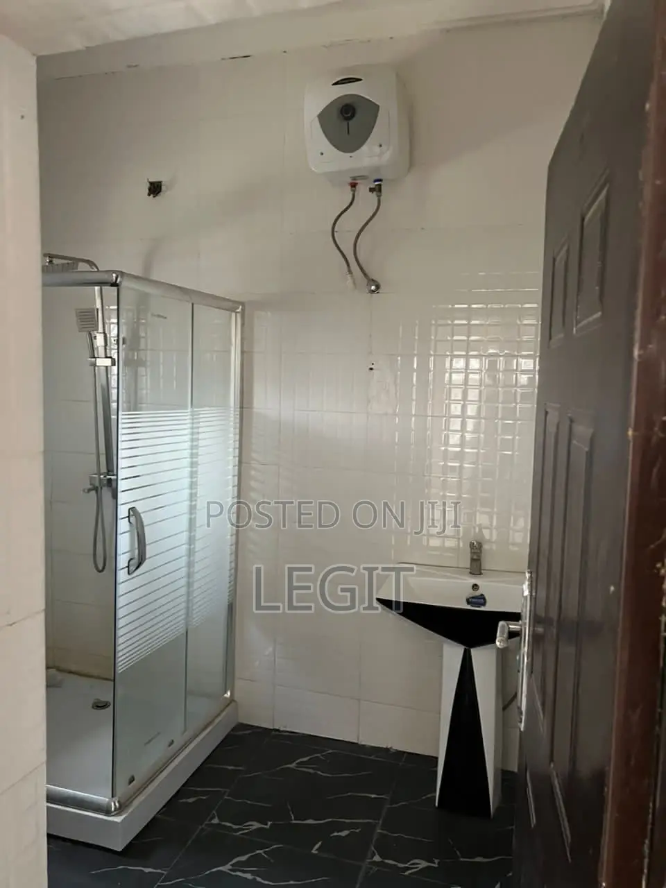 4bdrm Penthouse in Lugbe District for sale in Lugbe District