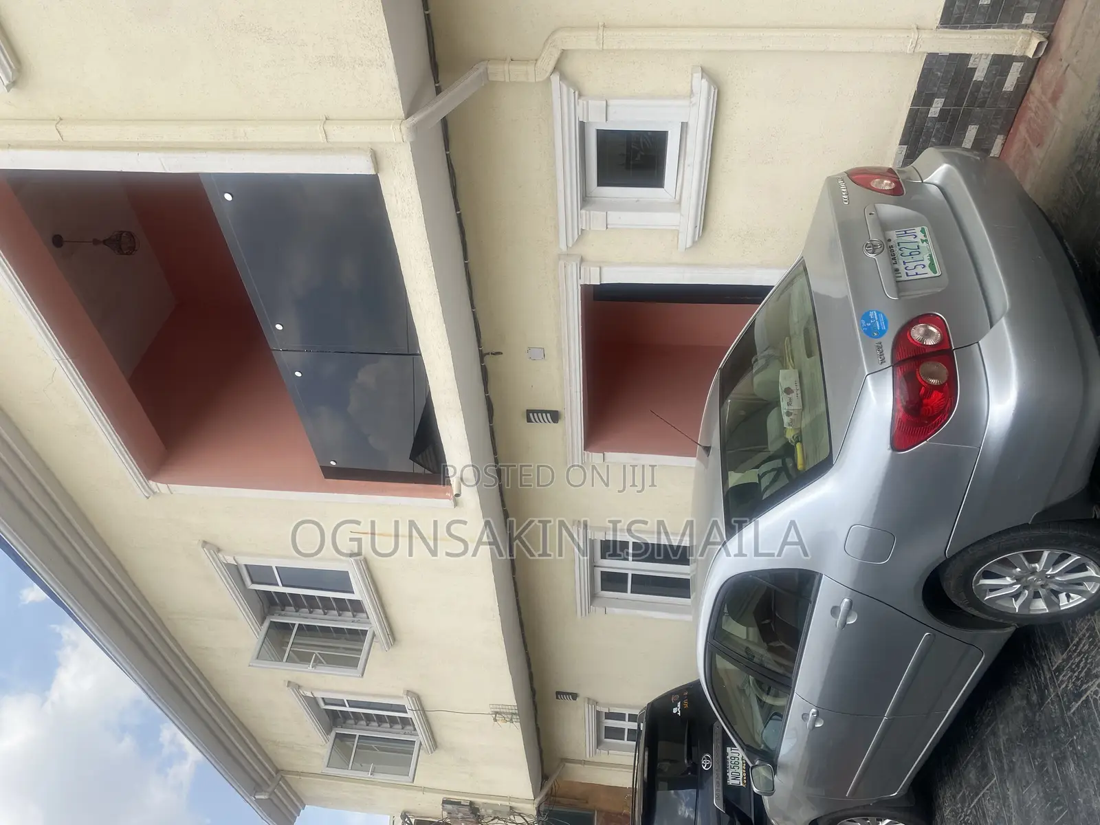 2bdrm Block of Flats in Adeyeri Estate, College for rent in College