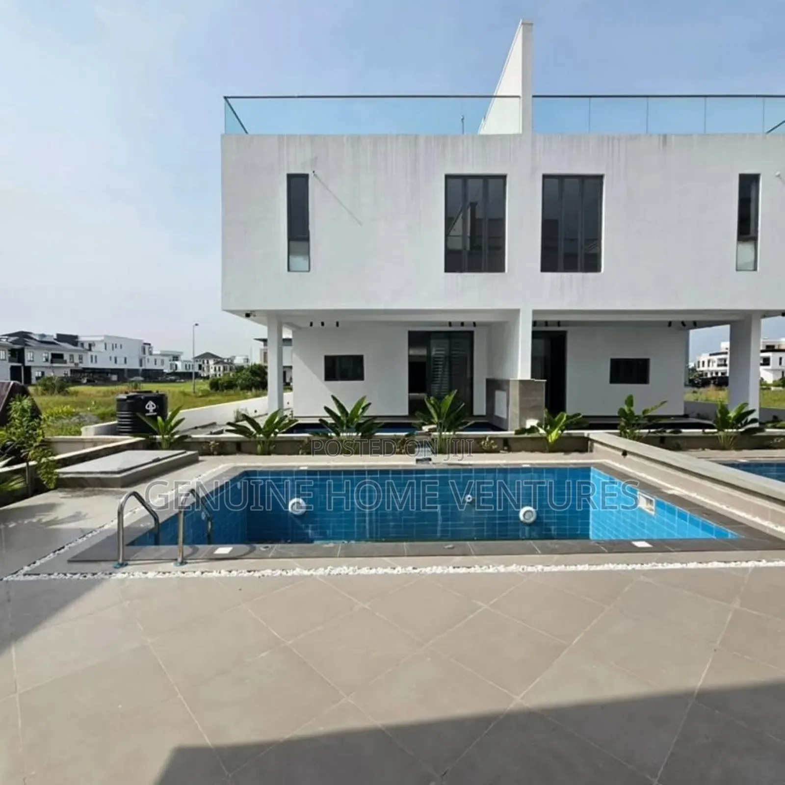 5bdrm Duplex in Cowrie Creek Estate for sale in Ikate