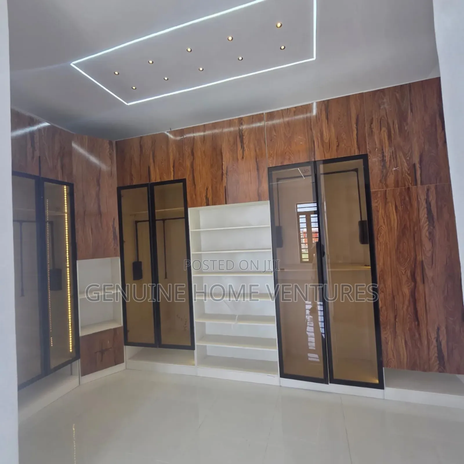 5bdrm Duplex in Sangotedo for sale in Sangotedo