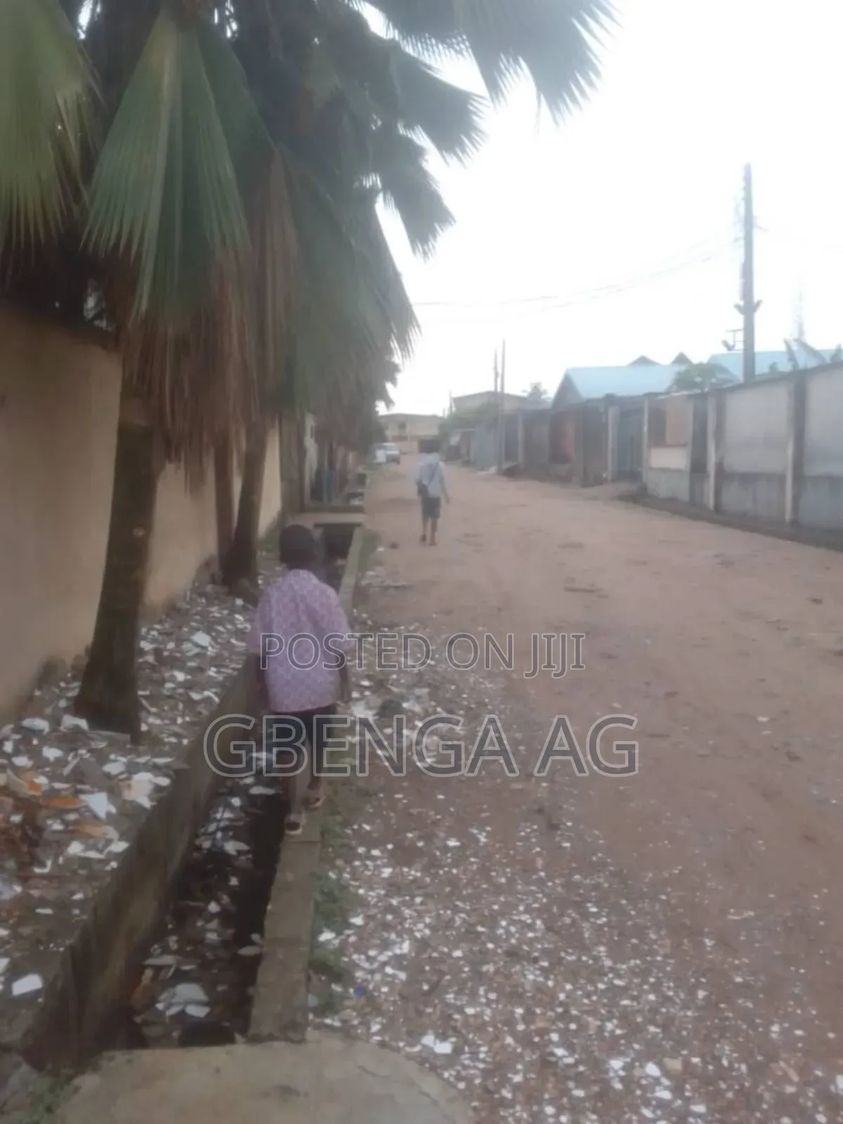 3bdrm Block of Flats in Irepo Estate, Akesan for sale in Akesan