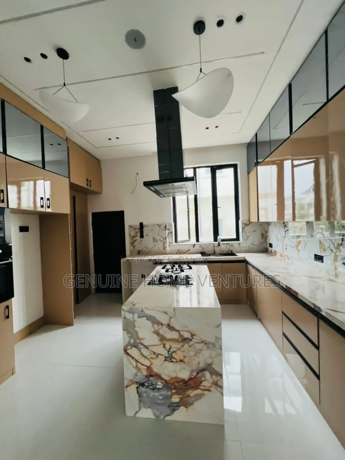 4bdrm Duplex in Sangotedo for sale in Sangotedo