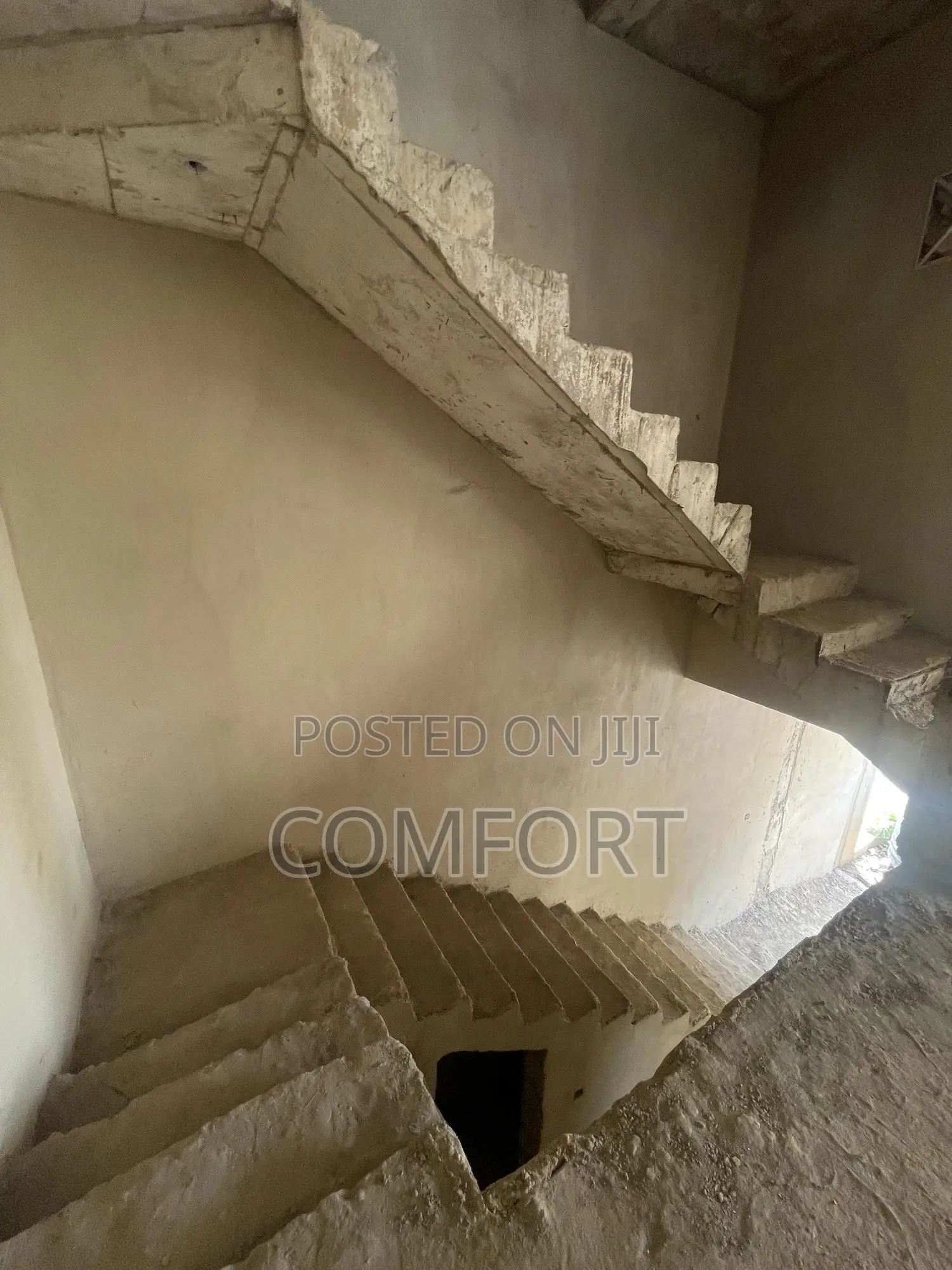 Well Built 5bedroom Townhouse (Terrace) in Wuse
