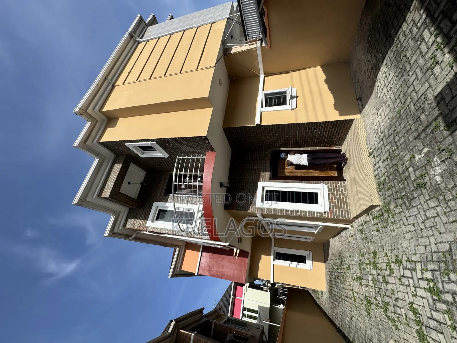 4bdrm Duplex in Ologolo for rent in Ologolo