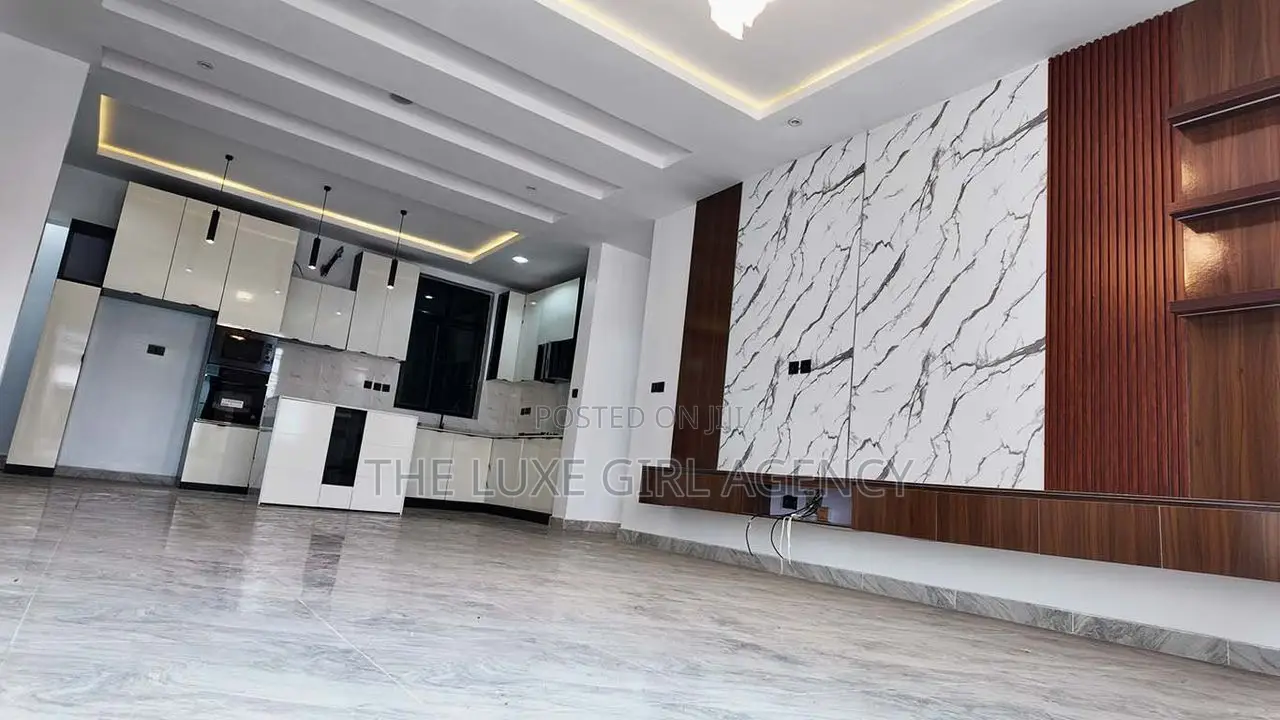2bdrm Apartment in Ikota Gra for sale in Ikota