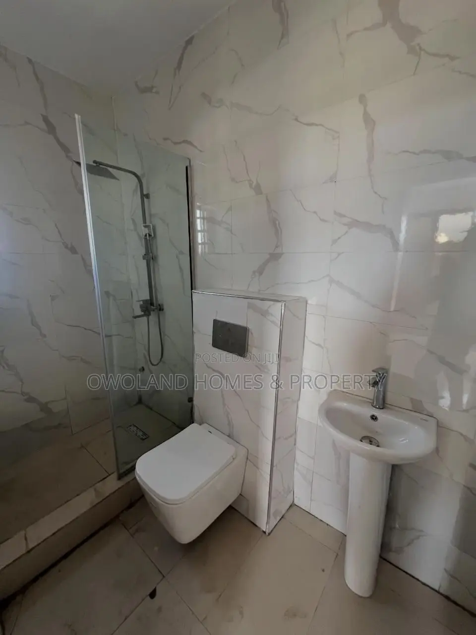 3bdrm Block of Flats in Ologolo Estate for rent in Ologolo
