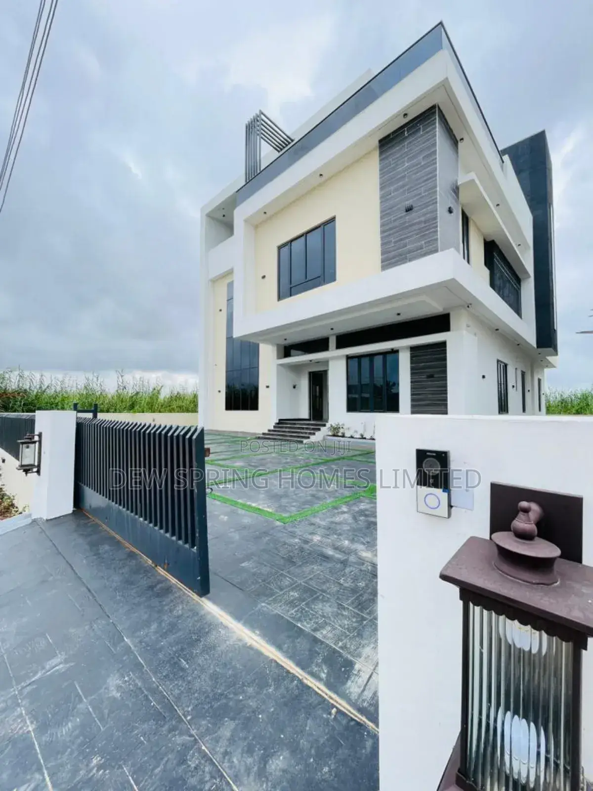Furnished 6bdrm Mansion in Northern Firshre, Chevron for sale in Chevron