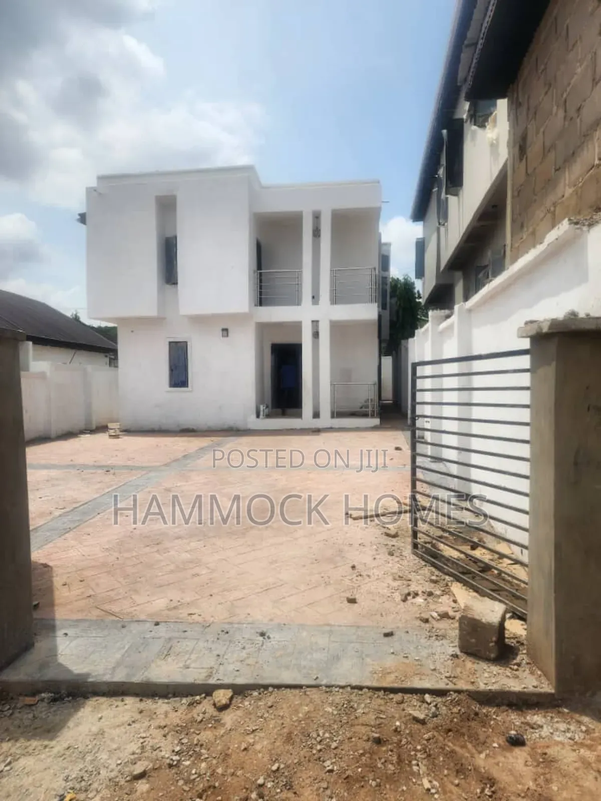 4bdrm Duplex in Onikoko Close, Agodi for sale in Agodi