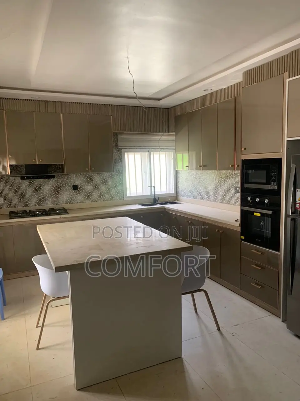 Furnished 5bdrm House in Life Camp for sale in Life Camp