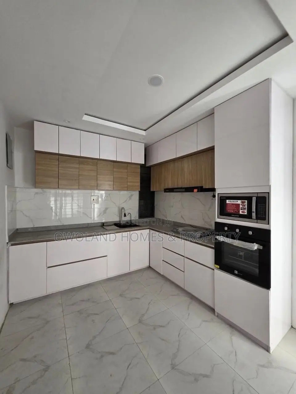 4bdrm Duplex in Ologolo for rent in Ologolo
