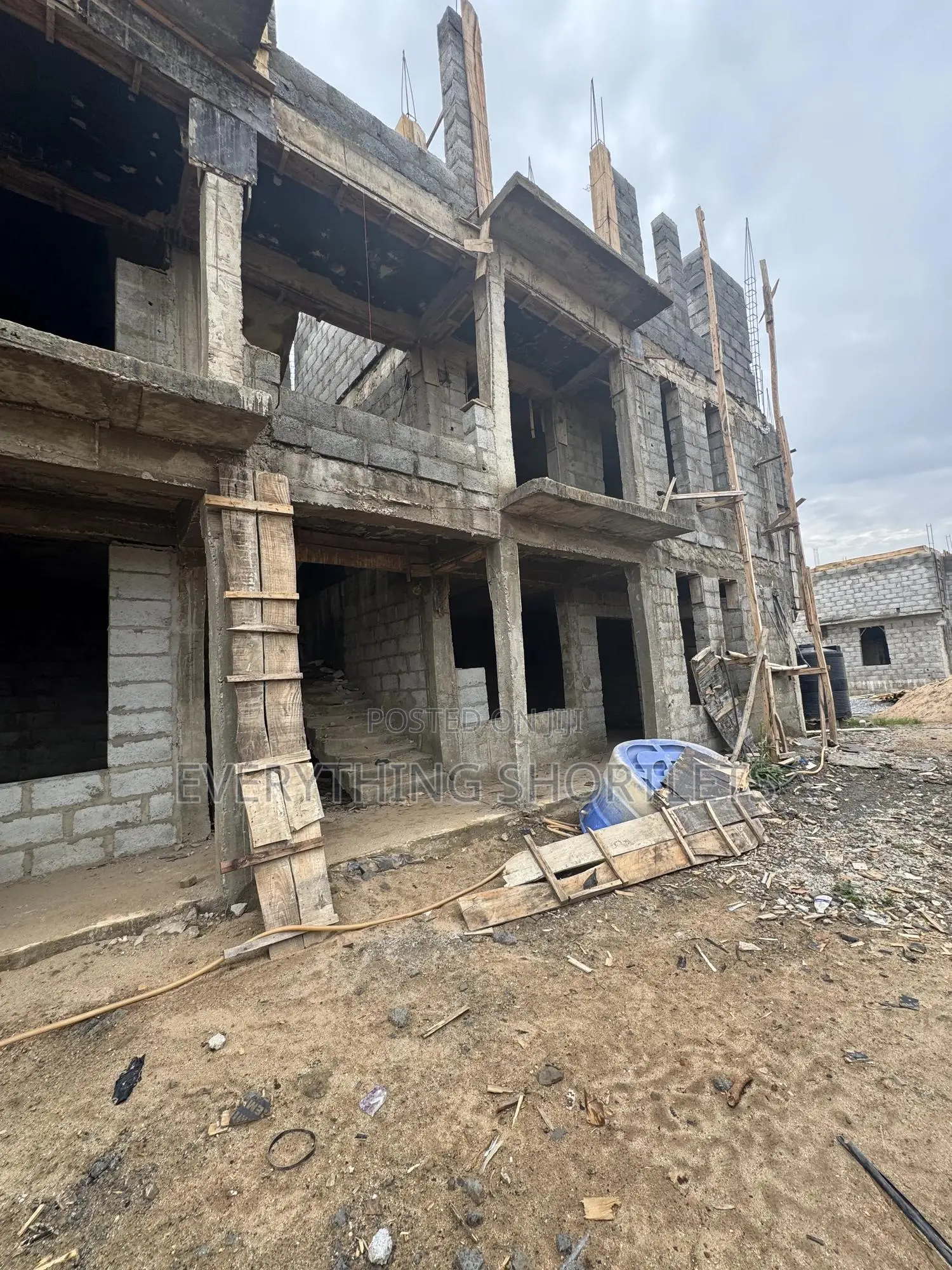 5bdrm Duplex in Lokogoma for sale in Lokogoma