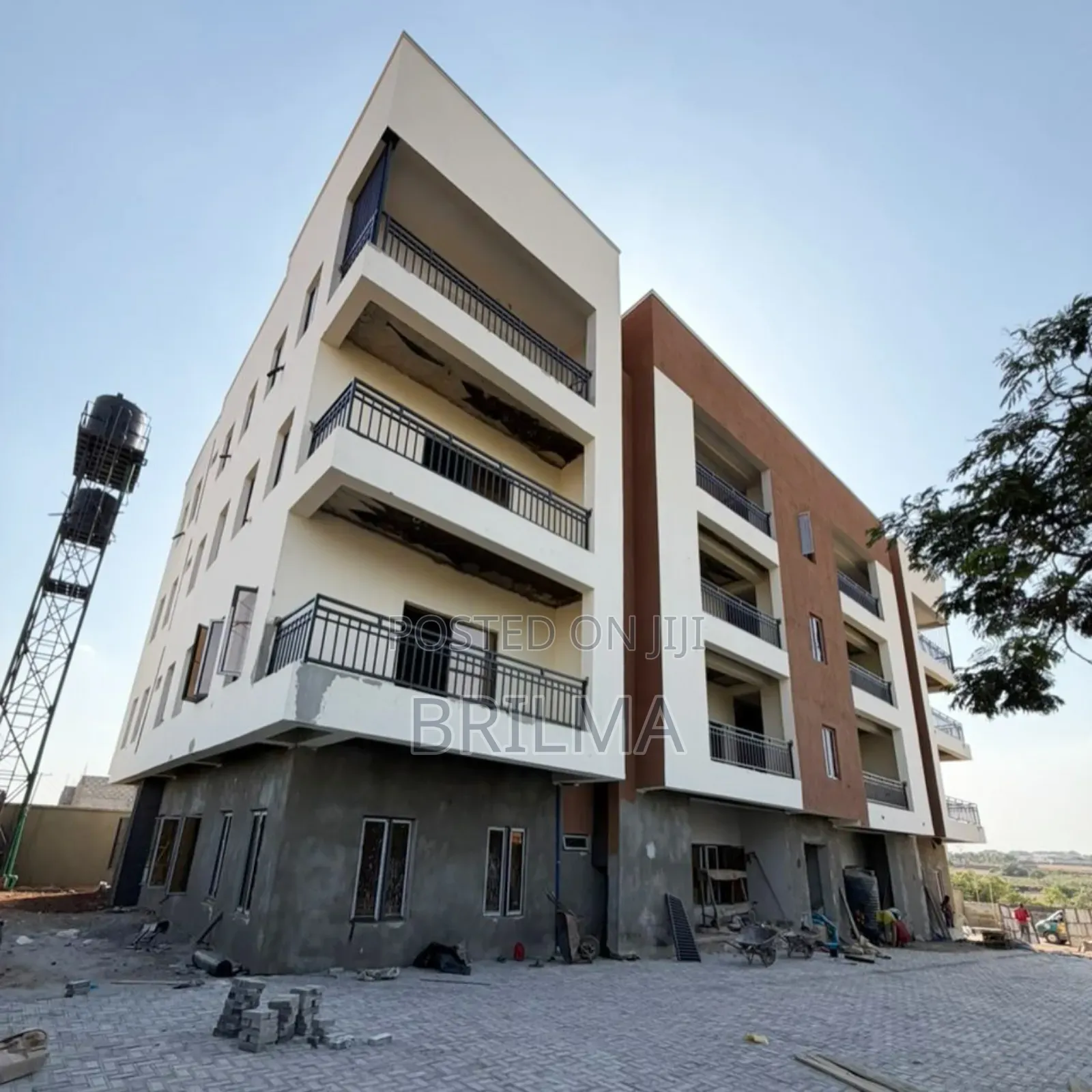 3bdrm Apartment in Kaura for sale in Kaura