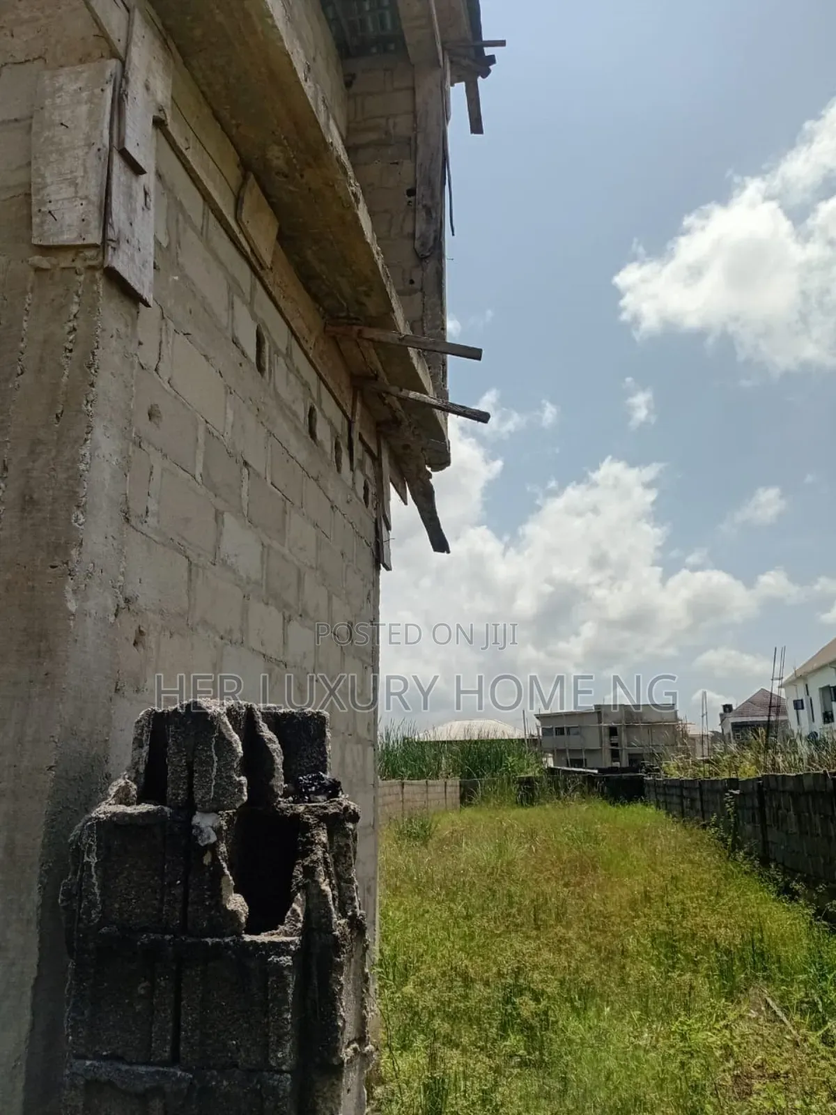 Half Plot of Dry Land With a Roomself,Shop and Security House in Badore
