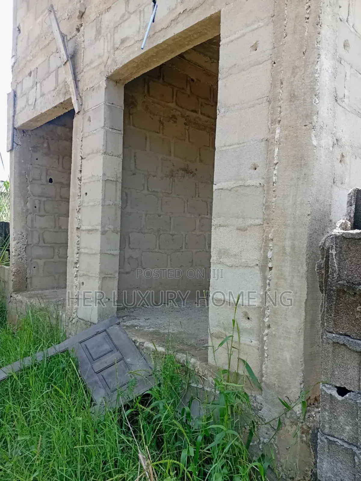Half Plot of Dry Land With a Roomself,Shop and Security House in Badore