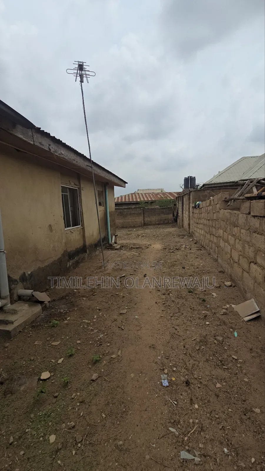 A Big Plot of Land at Airport Area, Alakia, Old Ife Road Ibadan in Alakia