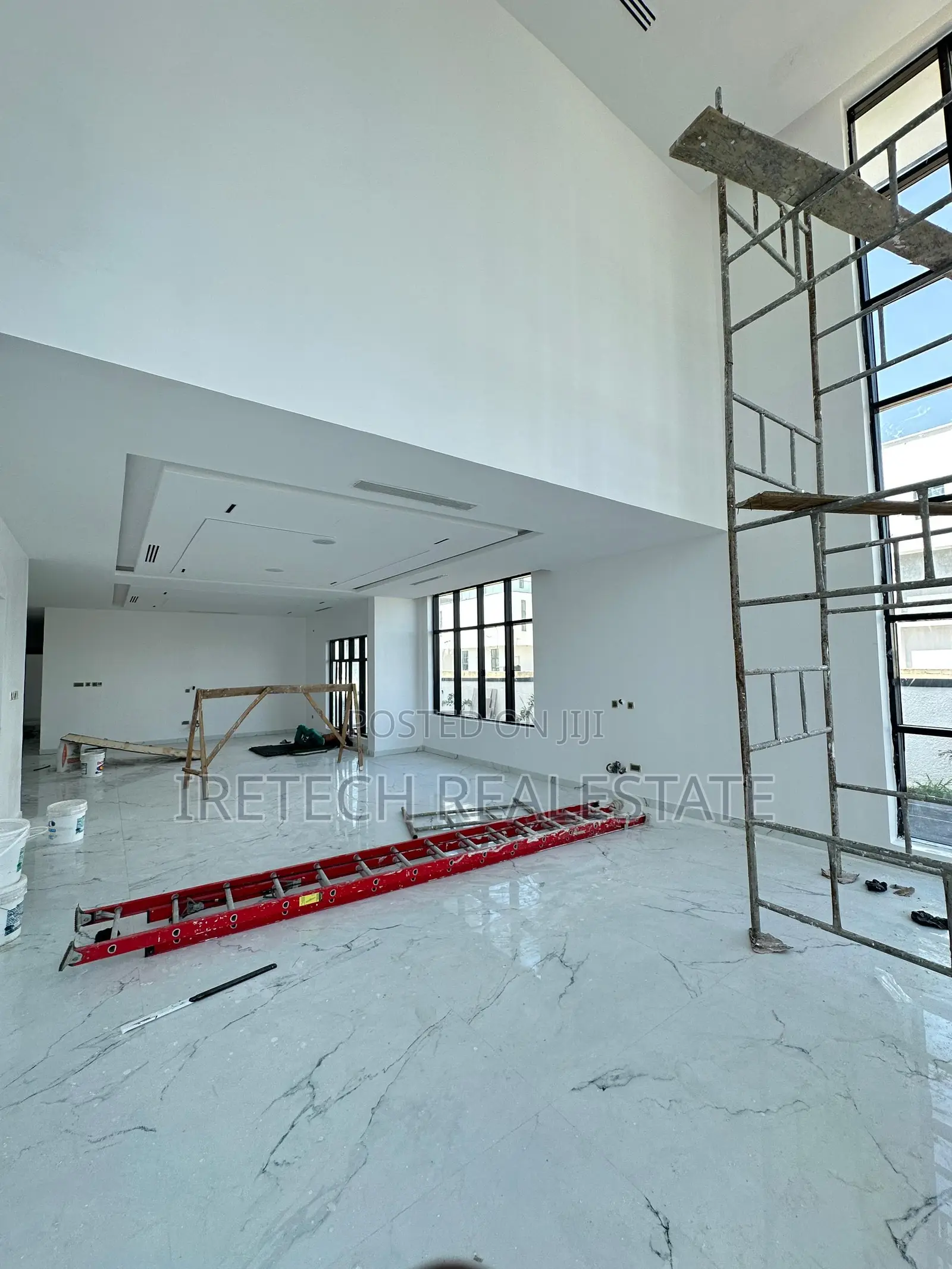 7bdrm Duplex in Ikate In A Code To for sale in Ikate