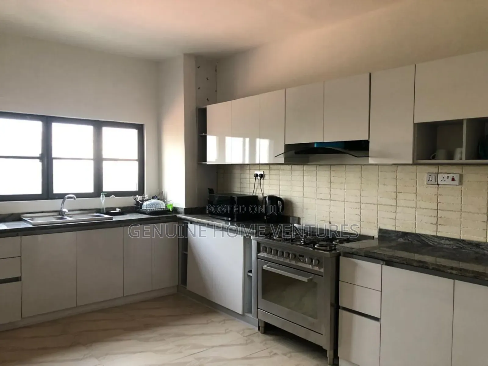 Furnished 3bdrm Apartment in Parkview Estate for rent in Parkview Estate