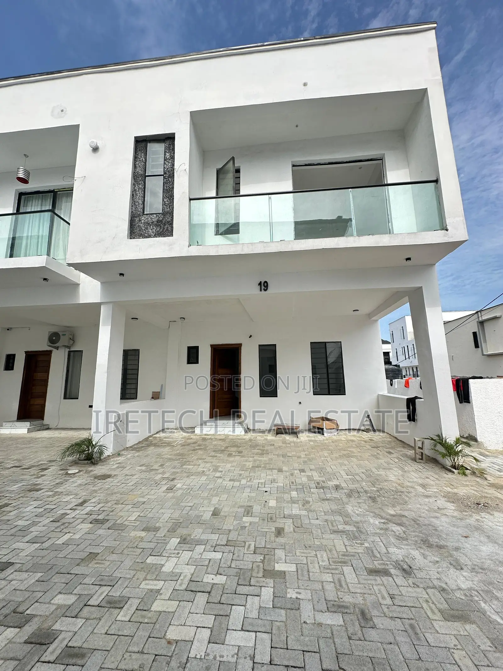 4bdrm Townhouse/Terrace in Orchid In An Estate, Lekki Phase 2 for sale in Lekki Phase 2