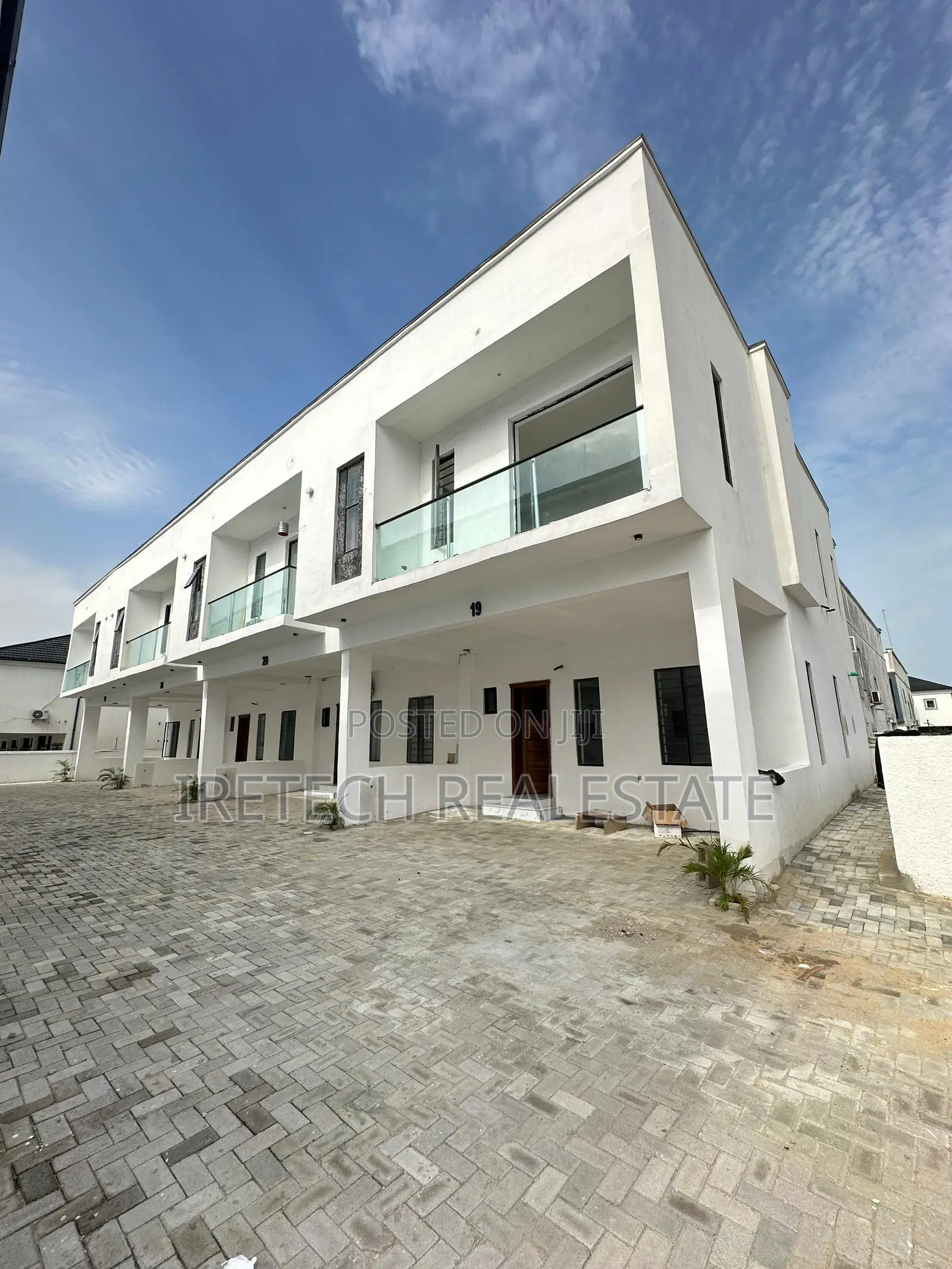 4bdrm Townhouse/Terrace in Orchid In An Estate, Lekki Phase 2 for sale in Lekki Phase 2