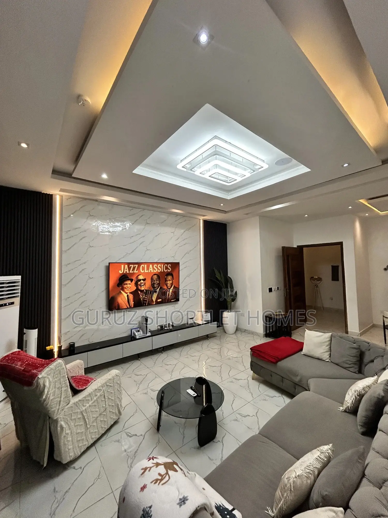 Smart Luxry Home in Ikeja Gra 3bed, Ps5, Pool, Wifi, 24/7 Pw in Ikeja GRA