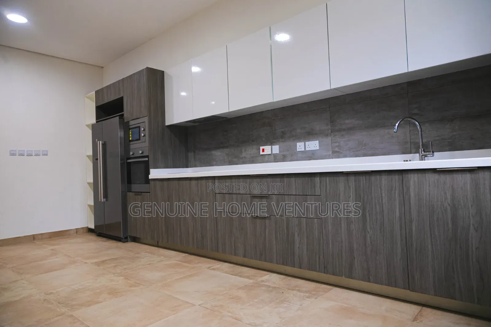 3bdrm Apartment in Ademola Adetokunbo for rent in Ademola Adetokunbo