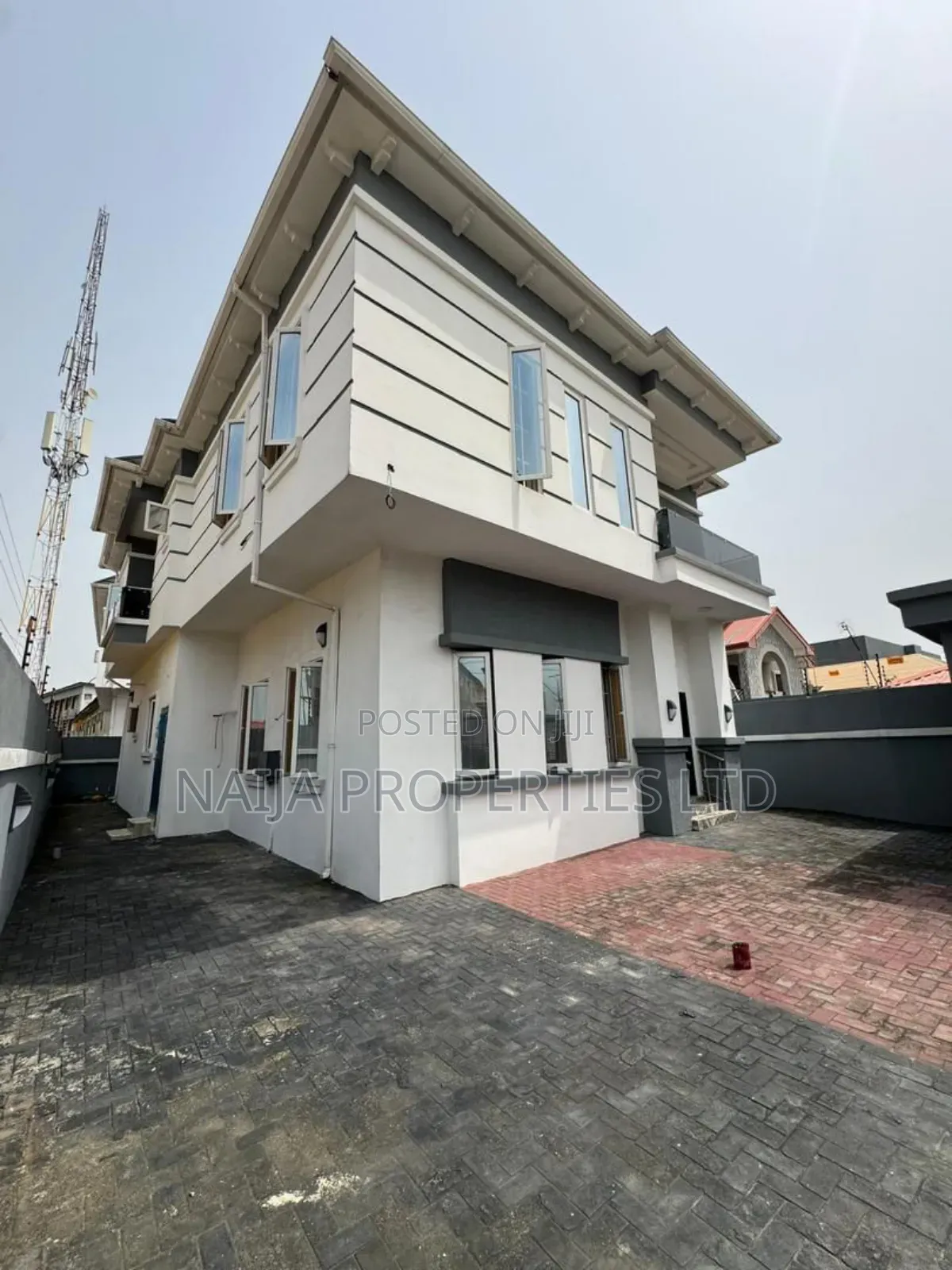 5bdrm Duplex in Agungi for rent in Agungi