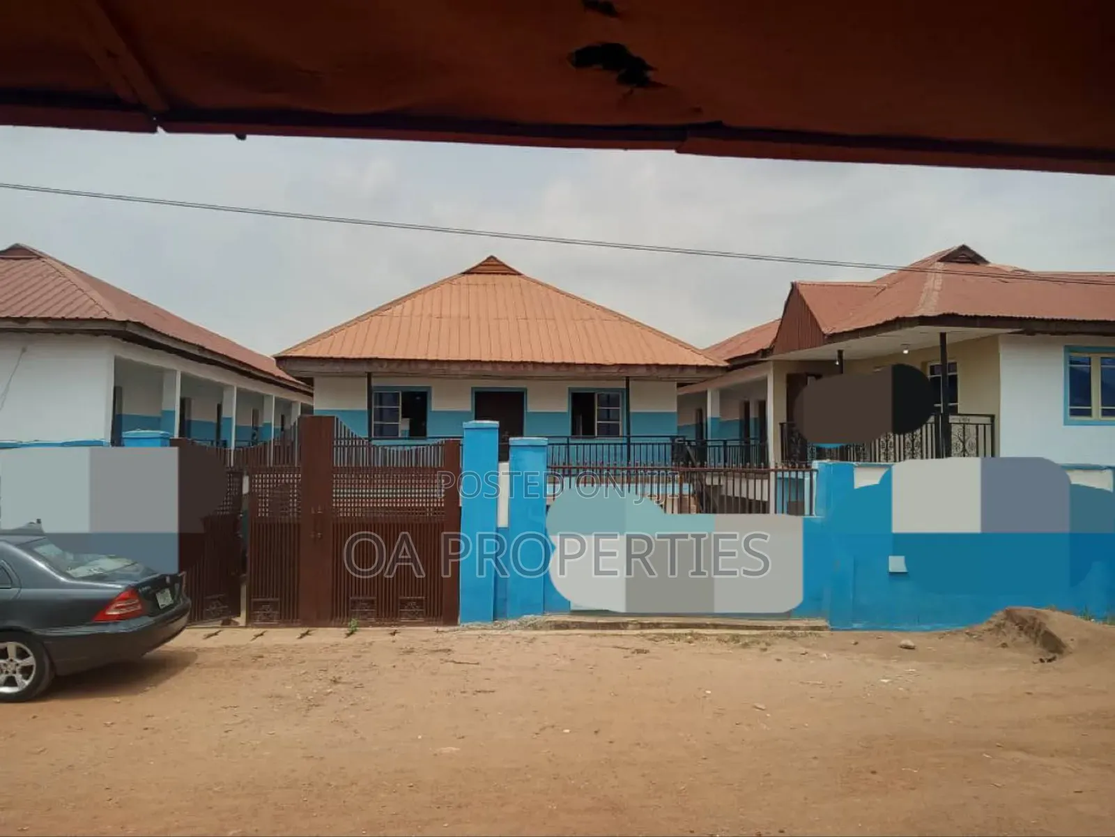 For Sale* -- *A Functioning School for Sale at Old Ife Road, Ibadan. in Ibadan