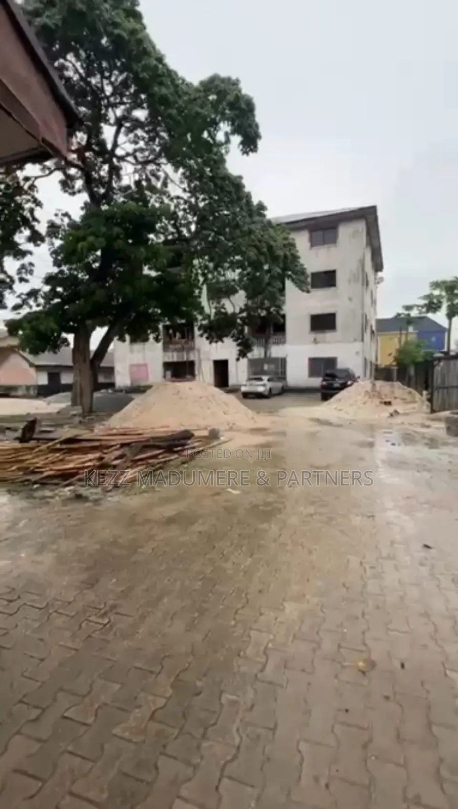 For Sale : Non Functional Apartment Hotel Near New Gra , Ph in Rumuola